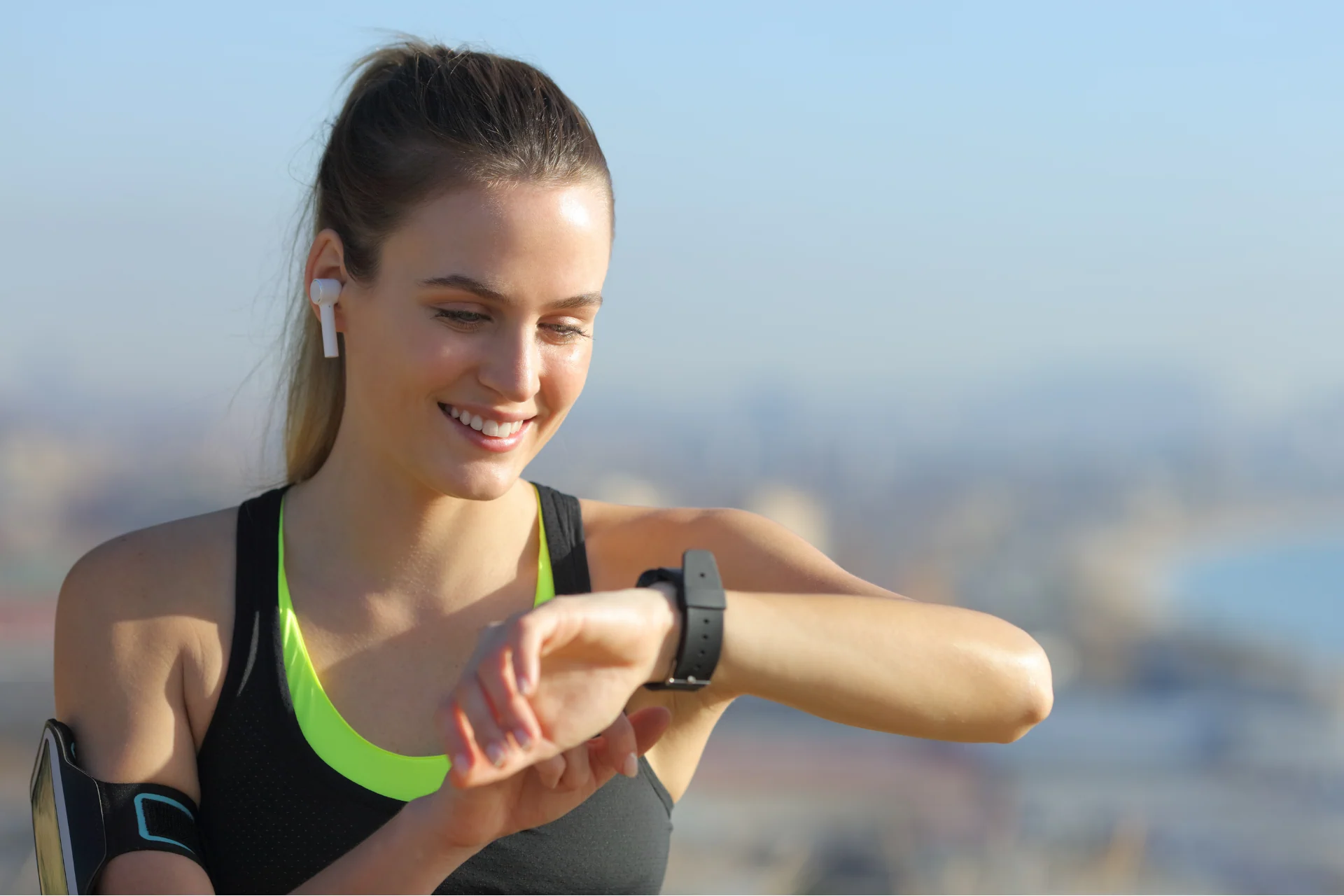 buyinpromo-doctors-and-users-support-smartwatches-as-health-devices-in-2025